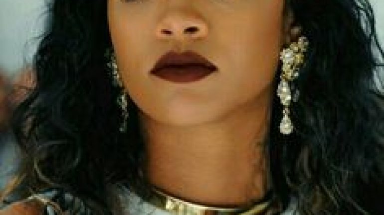 Rihanna Kimdir Vucut Olculeri Boyu Kilosu Goz Rengi