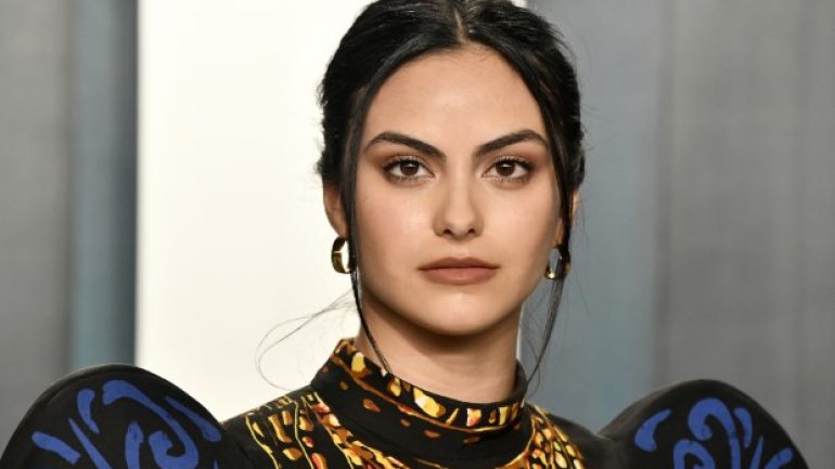 Camila Mendes – Kimdir? – Vücut Ölçüleri – Boyu – Kilosu – Göz Rengi