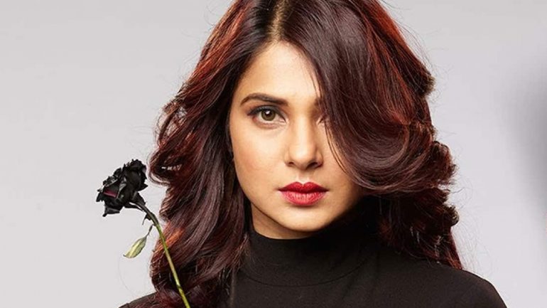 Jennifer Winget Kimdir? – Vücut Ölçüleri – Boyu – Kilosu – Göz Rengi