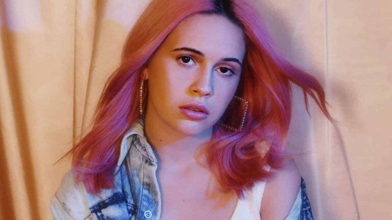 Bea Miller Kimdir? – Vücut Ölçüleri – Boyu – Kilosu – Göz Rengi