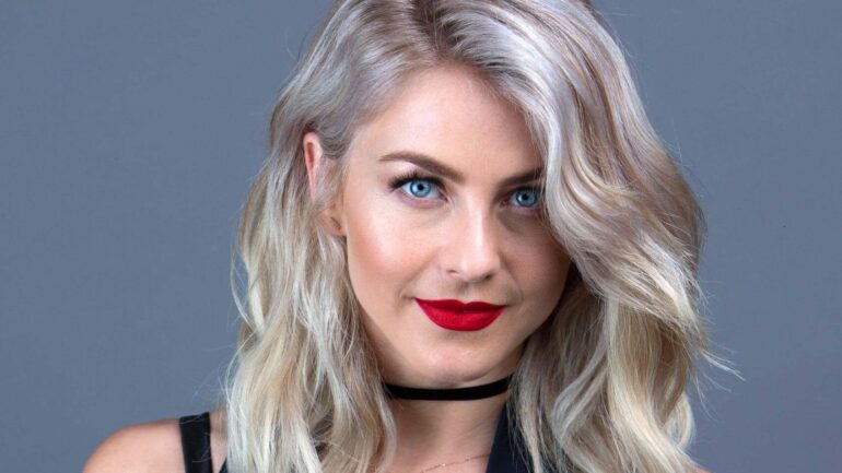 Julianne Hough Kimdir? – Vücut Ölçüleri – Boyu – Kilosu – Göz Rengi