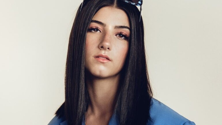 Charli D’Amelio Biyografisi, Bilinmeyenleri, Favorileri, Sevgilisi