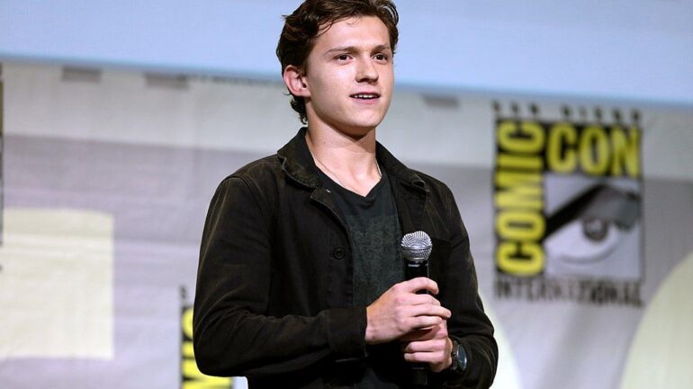 Tom Holland Vücut Ölçüleri – Boyu – Kilosu – Göz Rengi – Saç Rengi